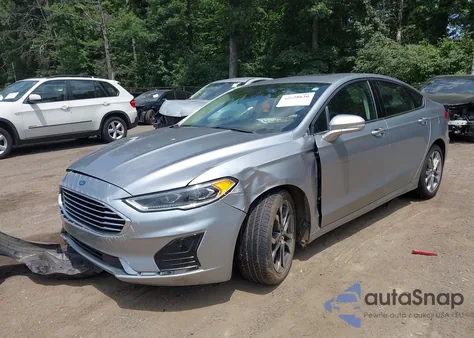 2020 Ford Fusion Sel z USA, uszkodzony, nr VIN 3FA6P0CD5LR193325